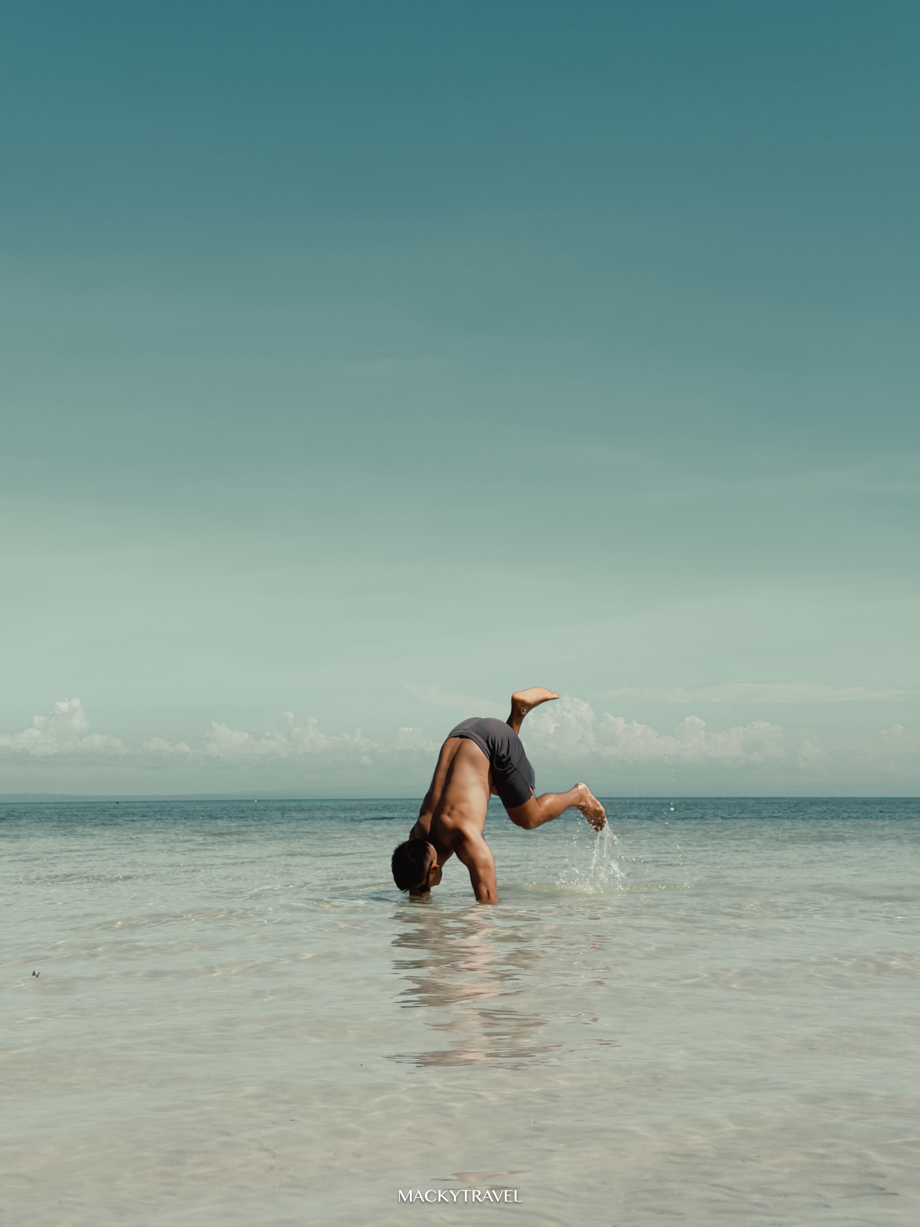 Bantayan Island Random Candid Pose for
Men
Mga ganitong pose lang talaga madaling gawin.
Nag enjoy lang ako sa beach, no stress, just pure relax. Sana ma-inspire kayo sa simple moments na ganito. Preset used: cine profile 1 copper
Camera: iPhone 17 Pro #bantayanisland #beachlife #candidshots #sunnyday #ocean