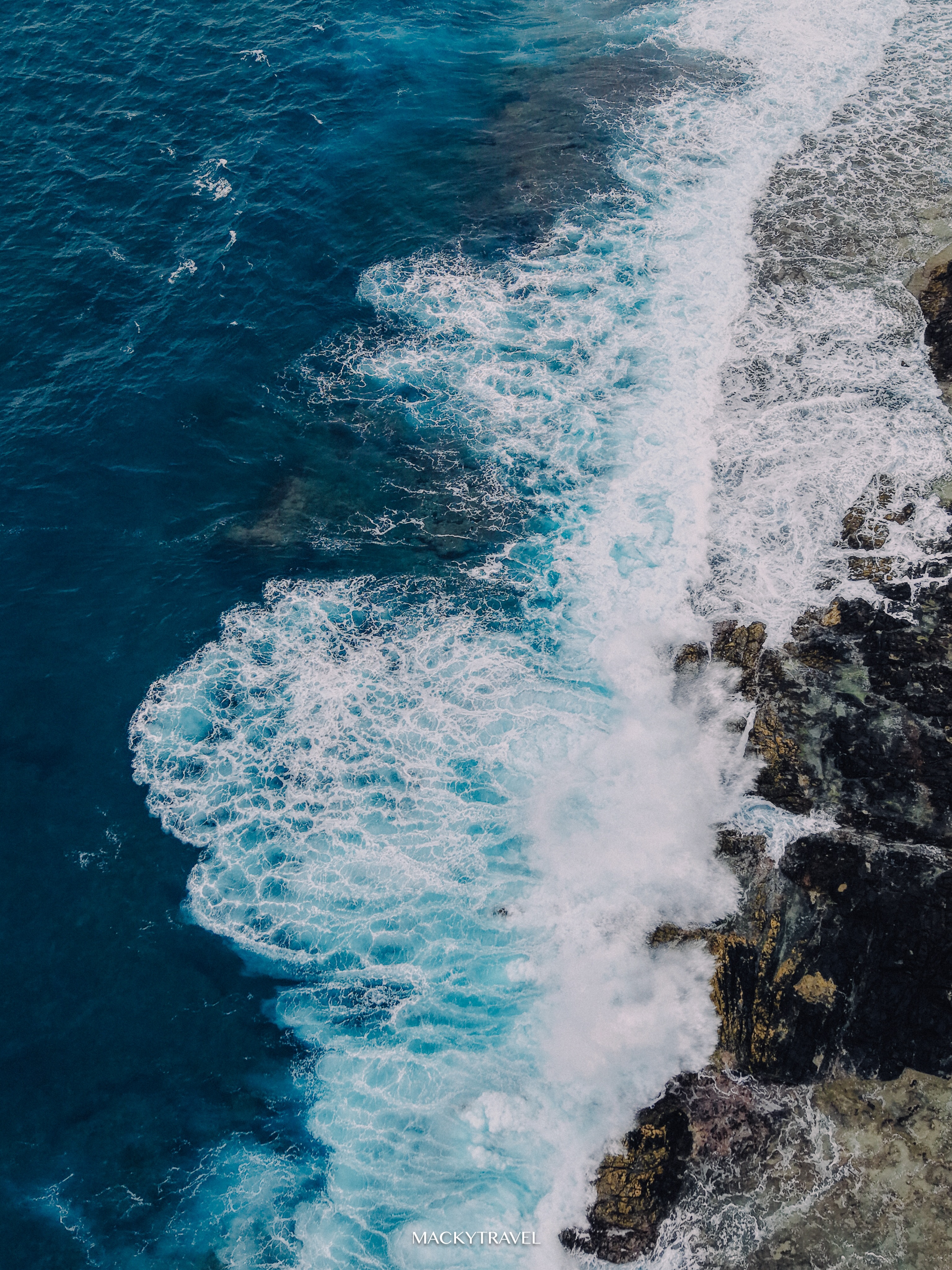 Just dropping these images of waves!!
#waves #photodump #djimini5pro