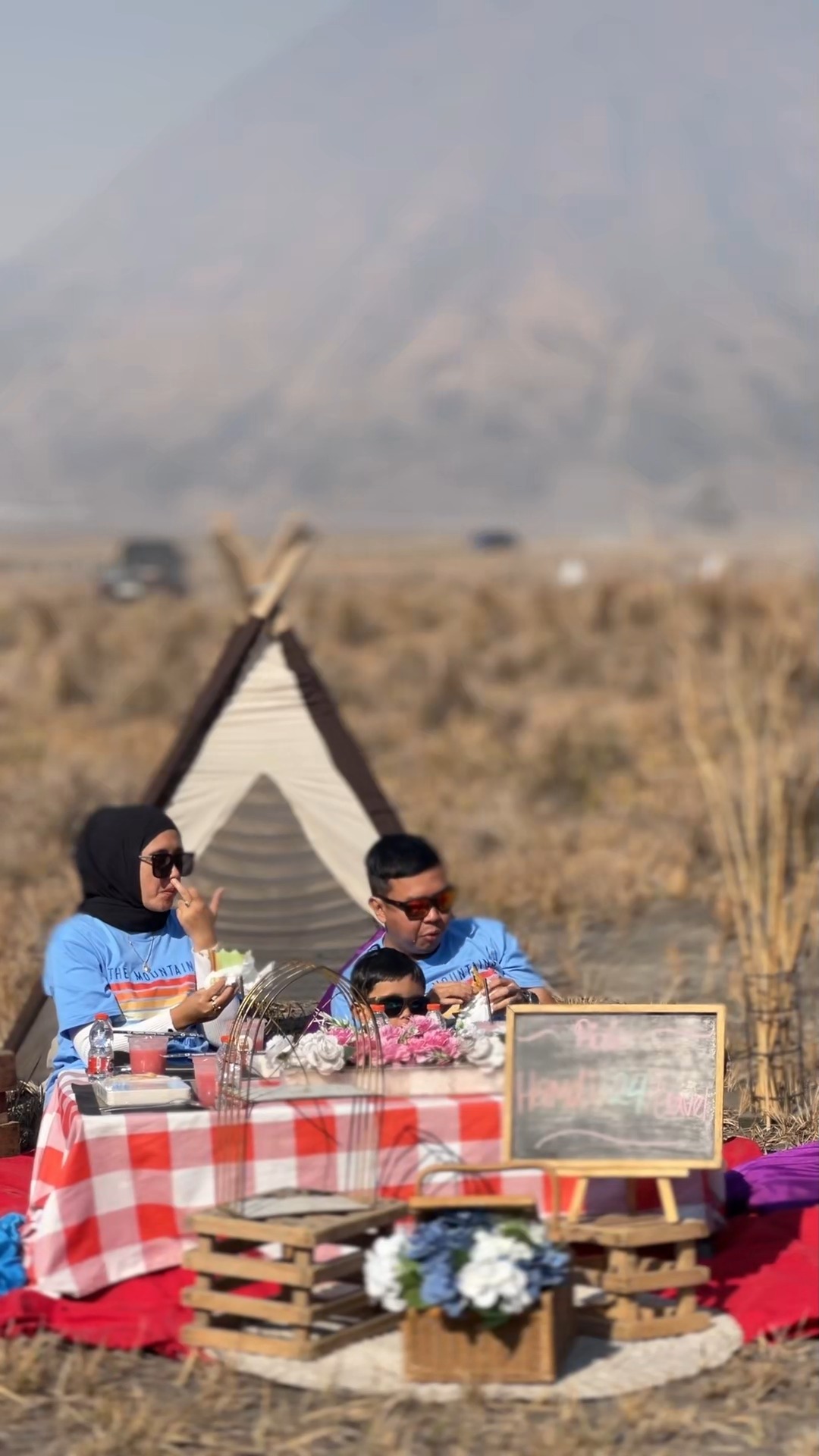 A little adventure, beautiful views, and quality time together.
Private Trip Pak Hadyan & family 🤍
Info promo & konsultasi klik link bio @24travel.id#24travel #semuabisaliburan #paketwisatabromo #tripbromo